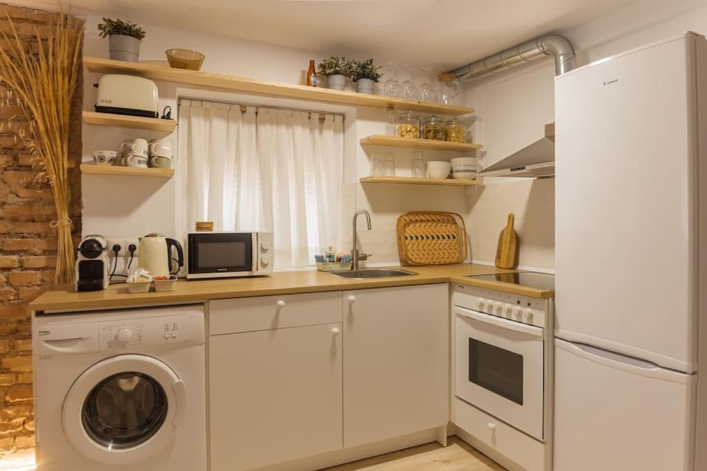 Piso Picasso Apartment Granada Bagian luar foto